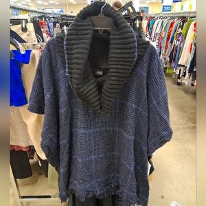 V. FRAAS Textured Black Scarf Sweater